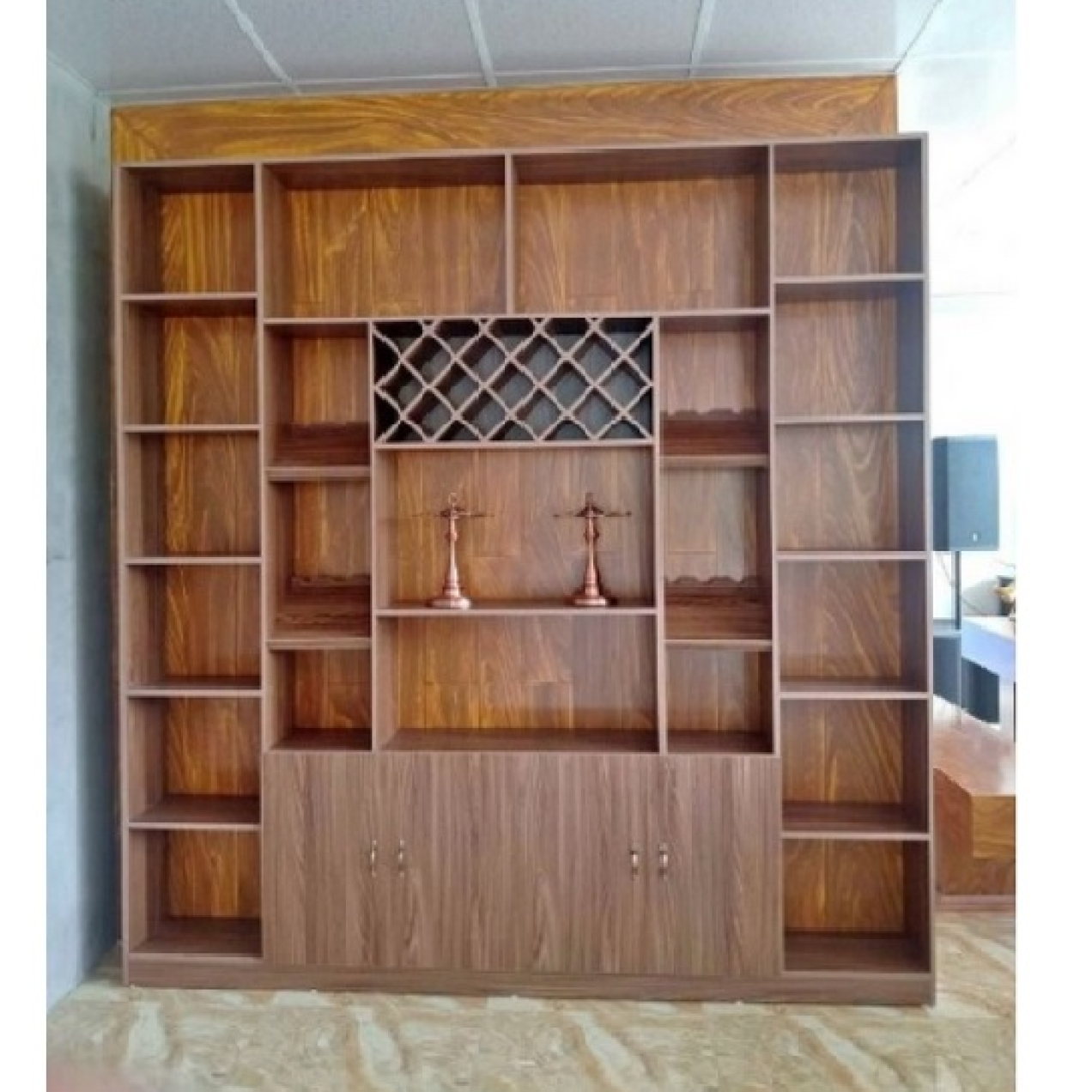 kệ rượu 10