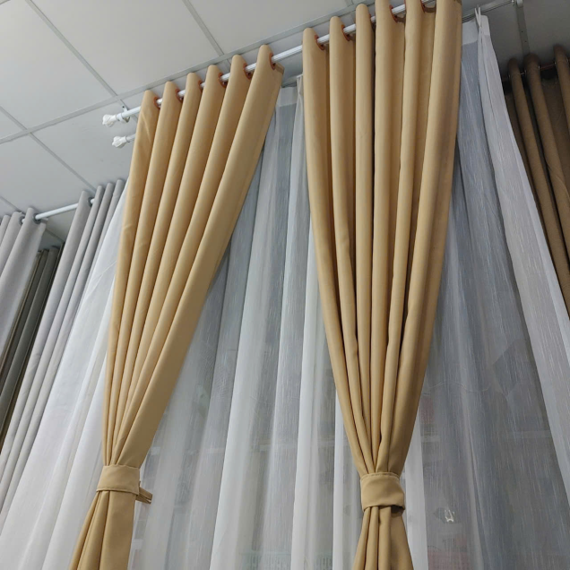 màn vải vàng dài